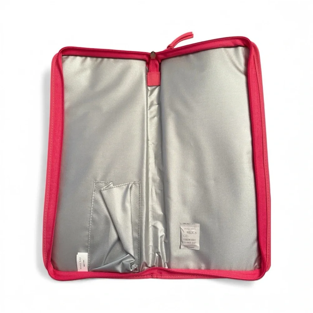 Mary Kay Here’s To Me Travel Set